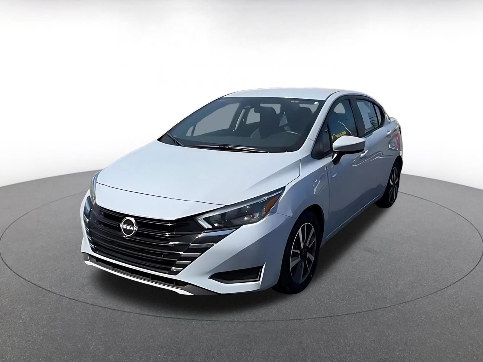 Used 2025 Nissan Versa SV FWD image 8