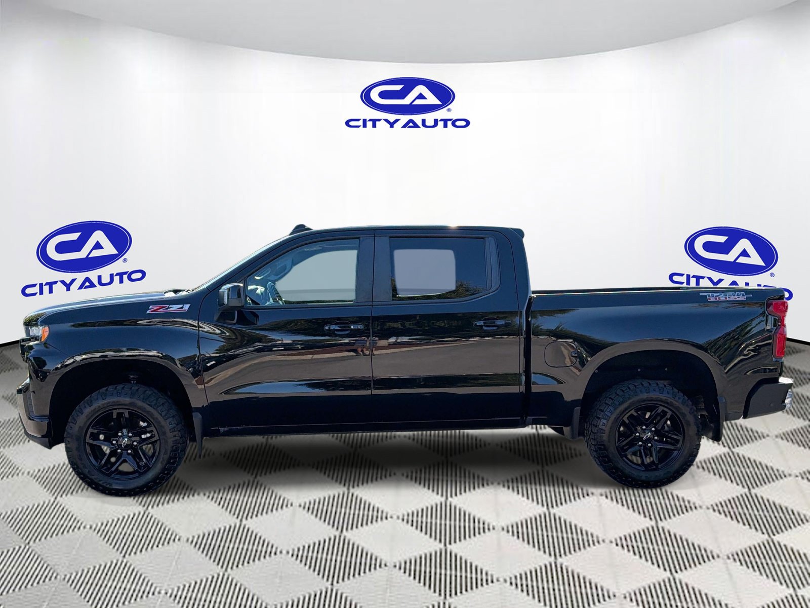 Used 2021 Chevrolet Silverado 1500 LT Trail Boss w/ LT Trail Boss Premium Package AWD/4WD image 7