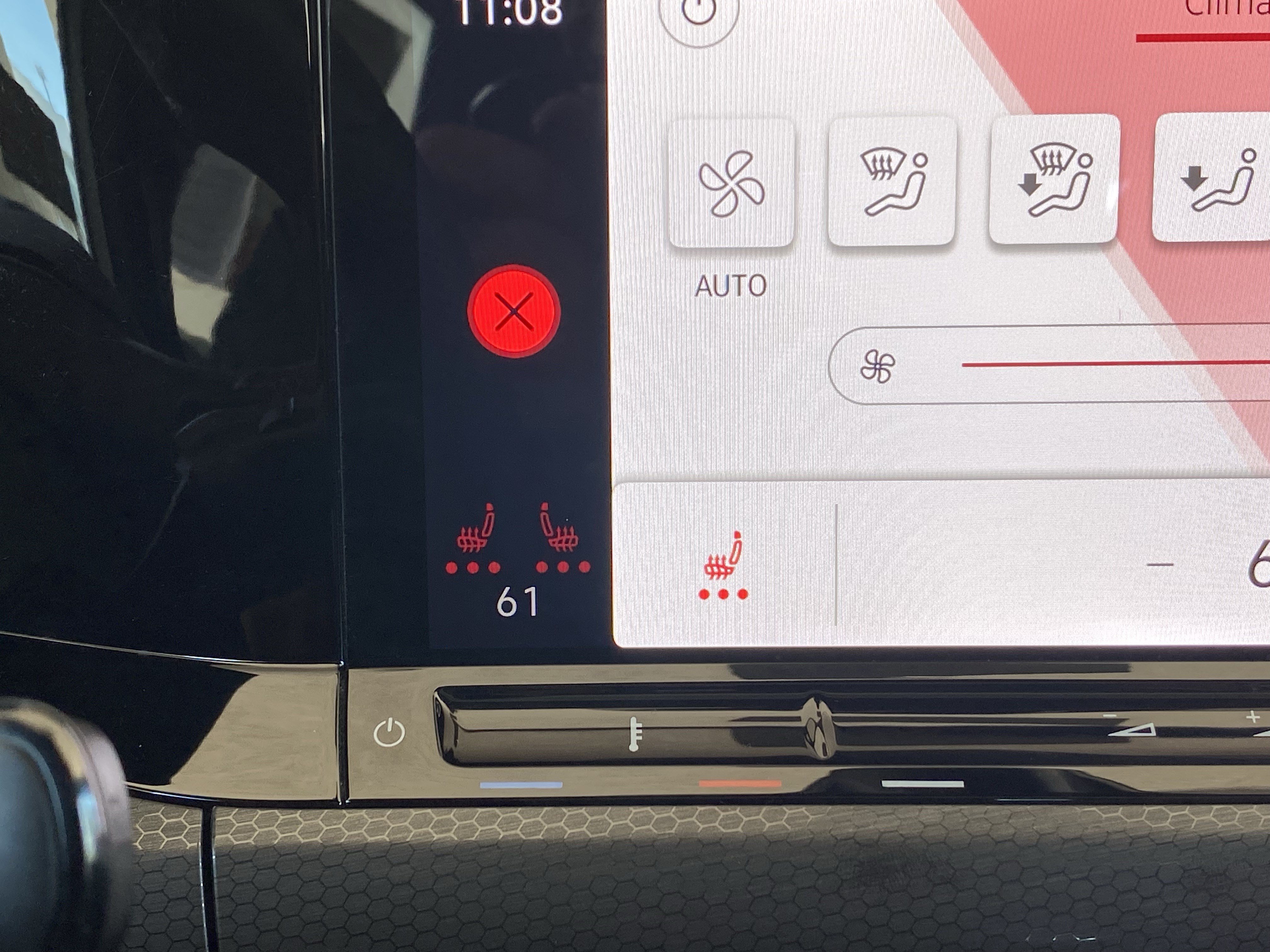 Certified 2022 Volkswagen GTI SE FWD image 15