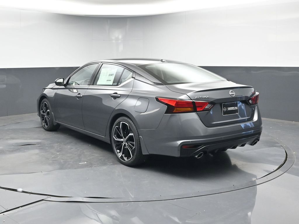 New 2025 Nissan Altima 2.5 SR image 2