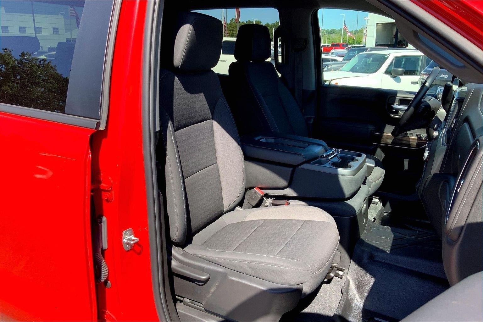 Used 2021 Chevrolet Silverado 1500 LT w/ LPO, Liner Protection Package AWD/4WD image 7