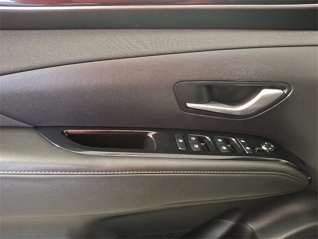 Used 2022 Hyundai Tucson Limited w/ Winter Package image 15