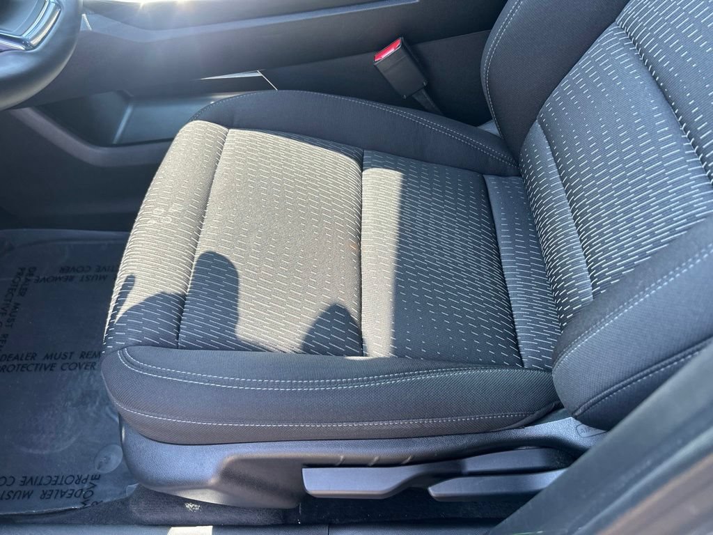 Used 2026 Chevrolet Equinox LT AWD/4WD image 18