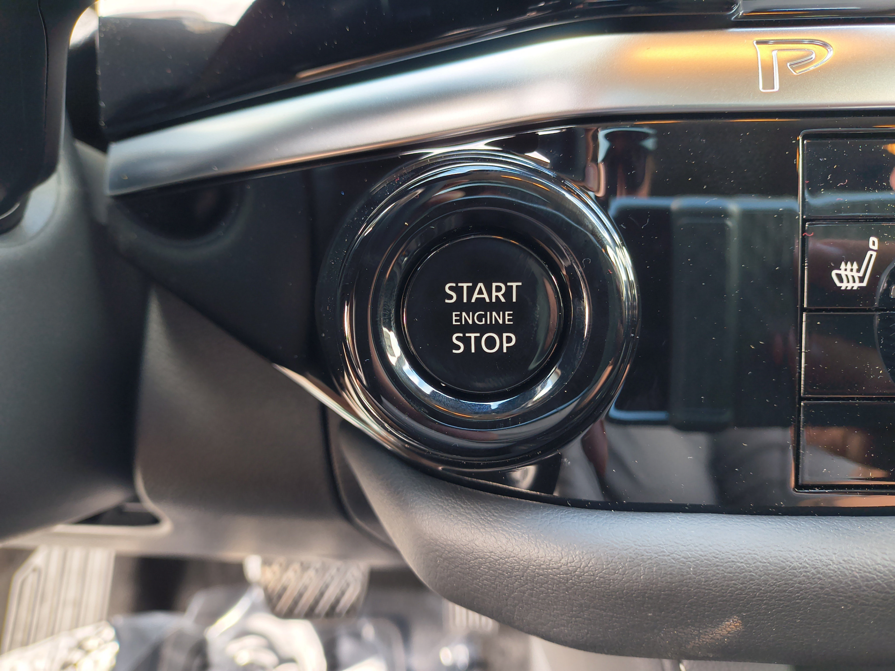 New 2026 Nissan Pathfinder SV FWD image 32