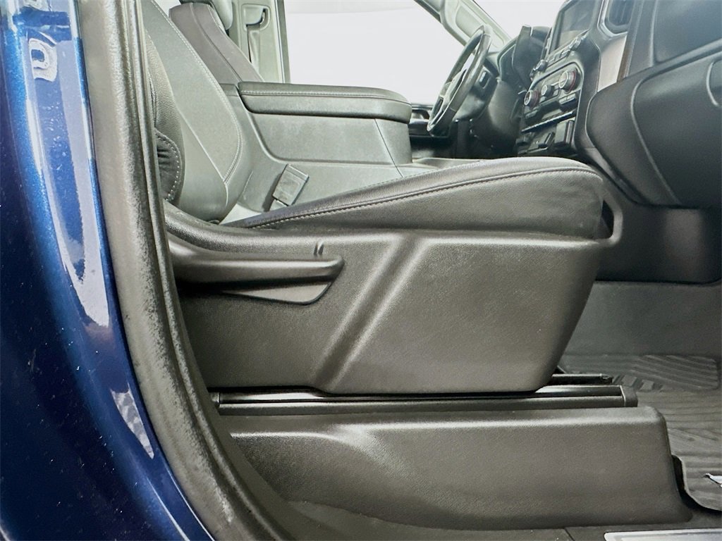 Used 2022 Chevrolet Silverado 1500 LT Trail Boss w/ LT Trail Boss Premium Package image 22