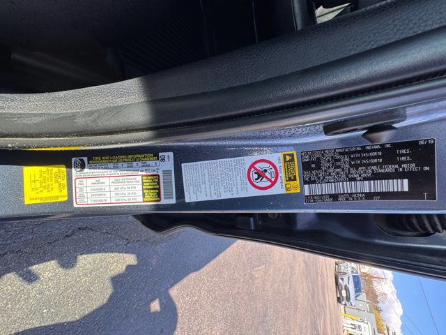 Used 2019 Toyota Highlander XLE AWD/4WD image 34