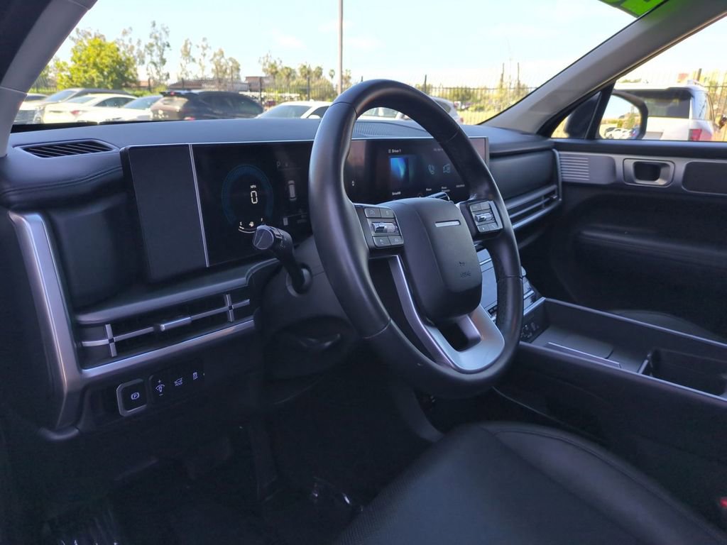 Certified 2025 Hyundai Santa Fe SEL image 16