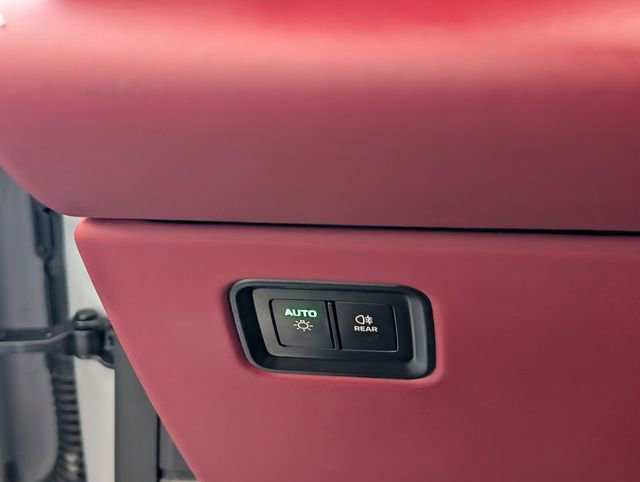 Used 2024 Porsche Macan 4 Electric image 23