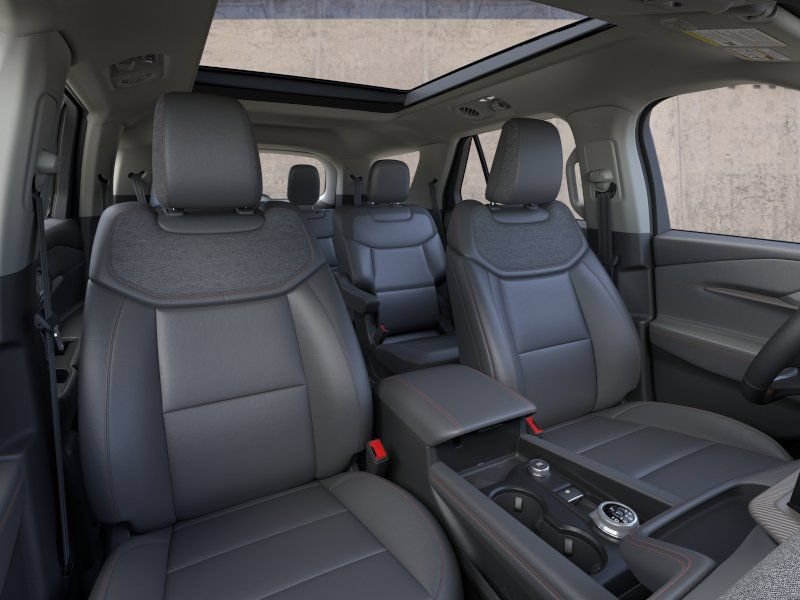 New 2026 Ford Explorer Active w/ Active Comfort Package AWD/4WD image 10