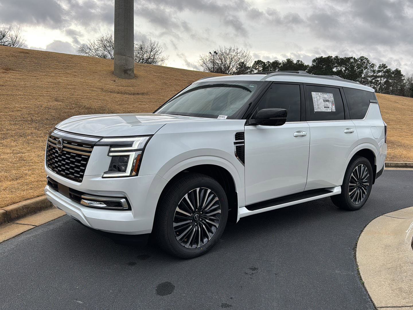 New 2026 Nissan Armada Platinum Reserve image 2