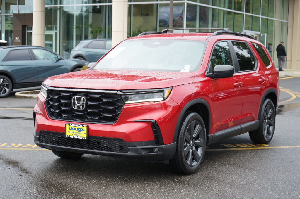 Used 2025 Honda Pilot Sport