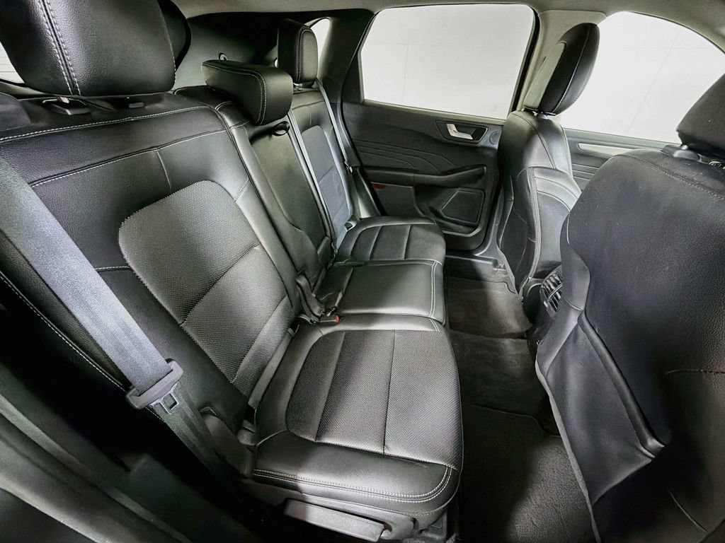 Used 2022 Ford Escape SEL w/ Technology Package AWD/4WD image 23