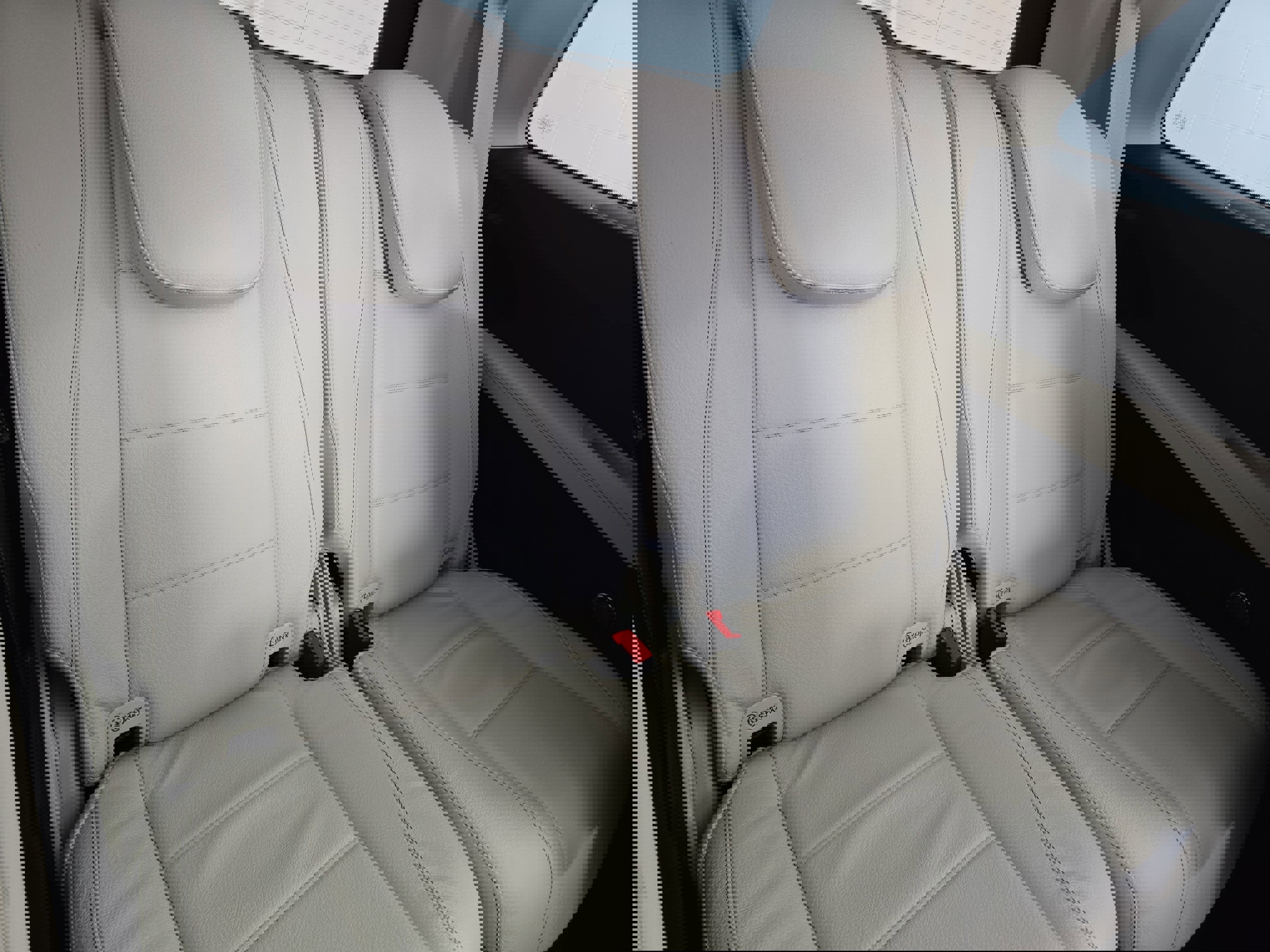 Used 2023 Mercedes-Benz GLS 580 4MATIC image 12