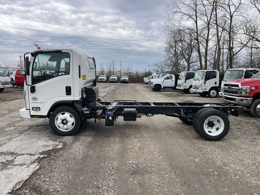 New 2024 Chevrolet Low Cab Forward 5500HD RWD image 3
