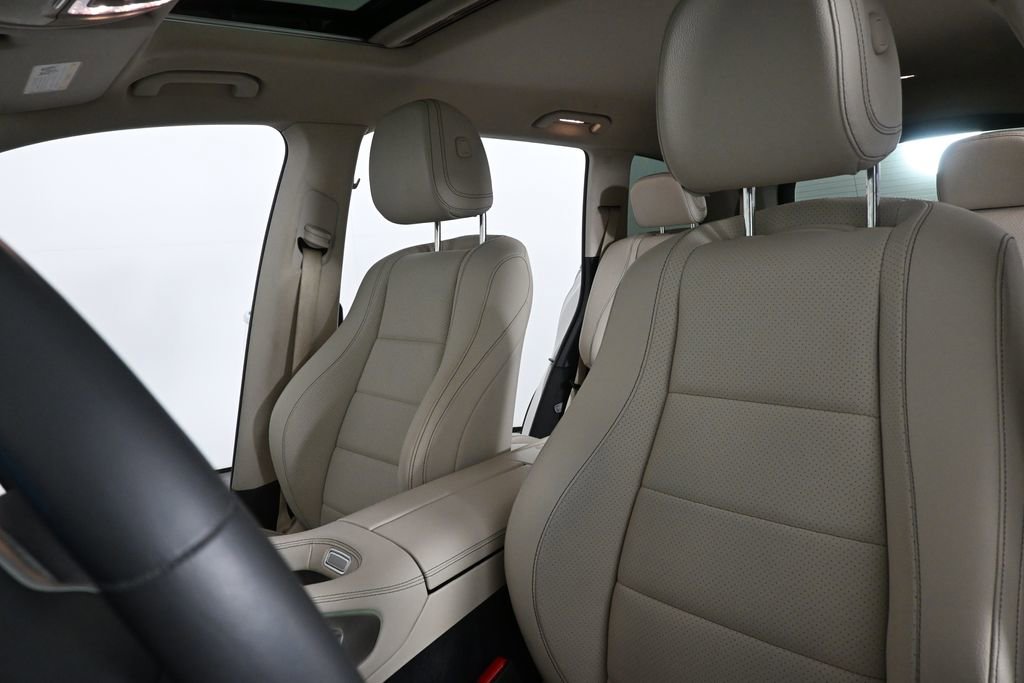 Used 2020 Mercedes-Benz GLS 450 4MATIC image 5
