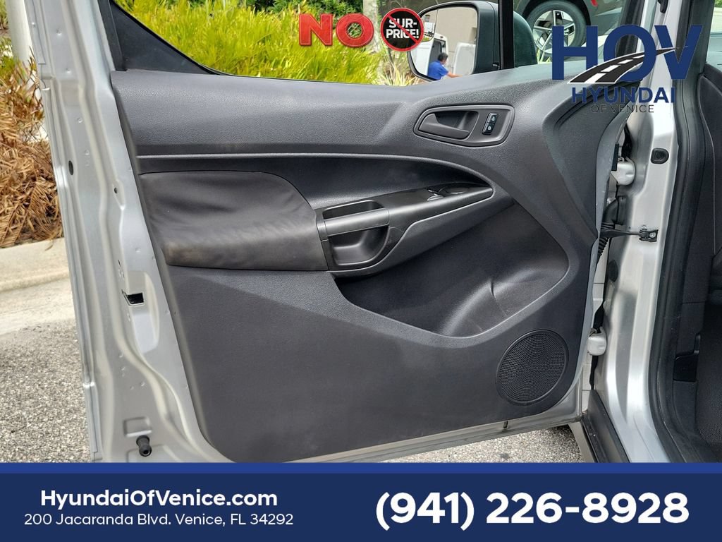 Used 2016 Ford Transit Connect XL FWD image 18