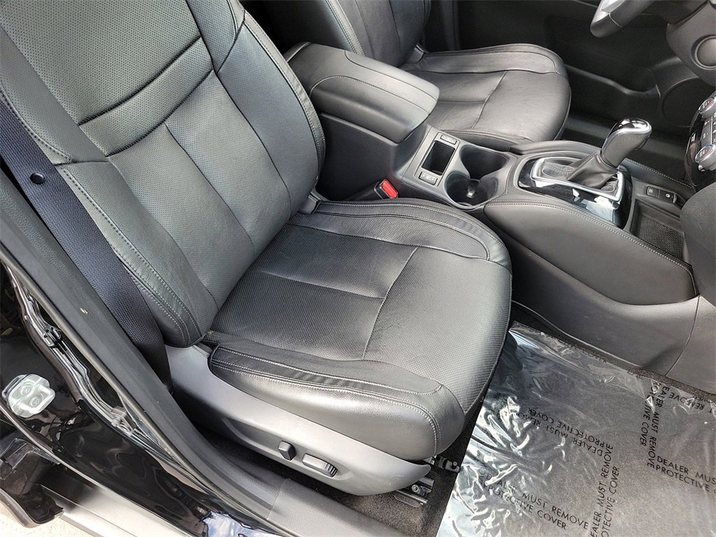 Used 2020 Nissan Rogue SL w/ Premium Package image 22