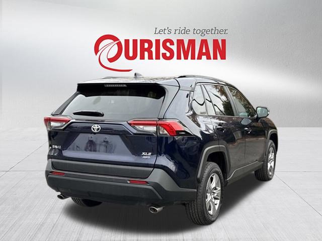 Used 2025 Toyota RAV4 XLE image 2