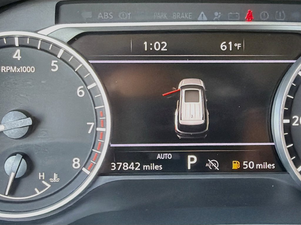 Used 2025 Nissan Pathfinder SL AWD/4WD image 14