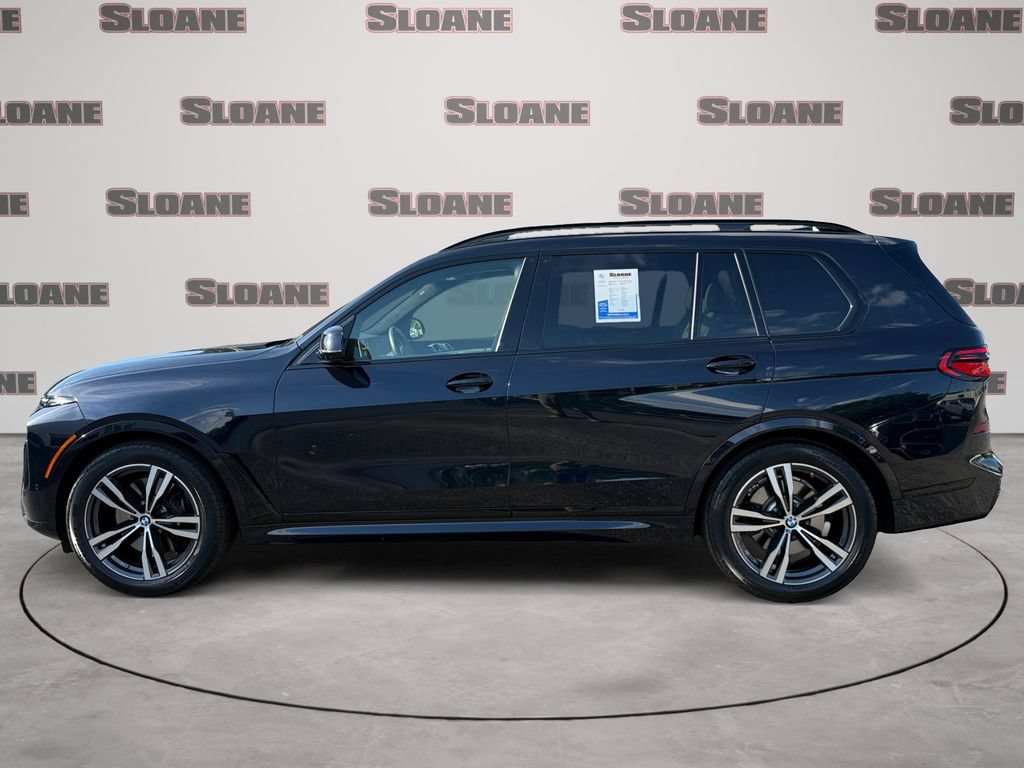 Used 2025 BMW X7 xDrive40i w/ M Sport Package AWD/4WD image 2
