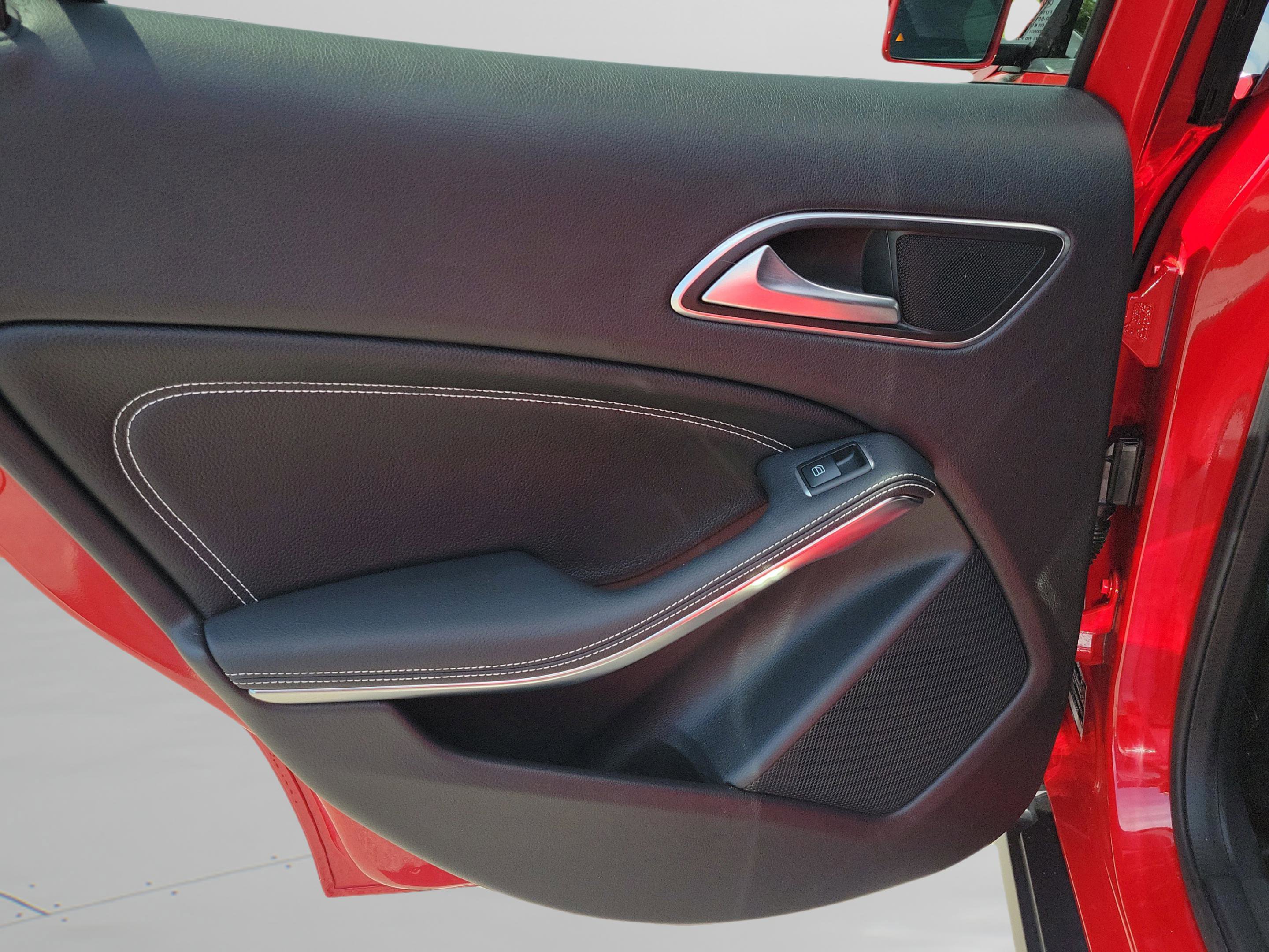 Certified 2019 Mercedes-Benz GLA 250 image 7