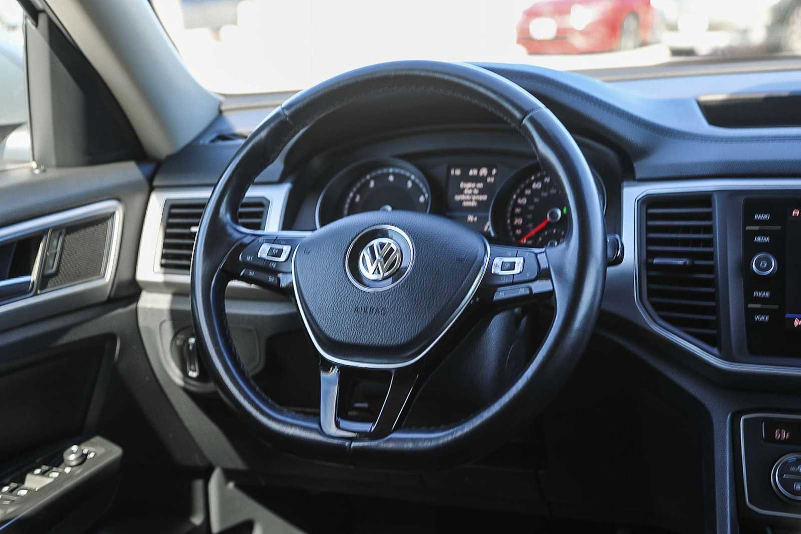 Used 2018 Volkswagen Atlas SE image 15