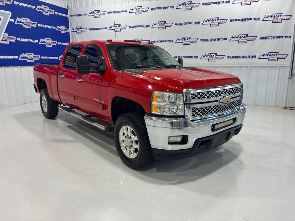 Used 2011 Chevrolet Silverado 2500 LT w/ Interior Plus Package AWD/4WD image 10