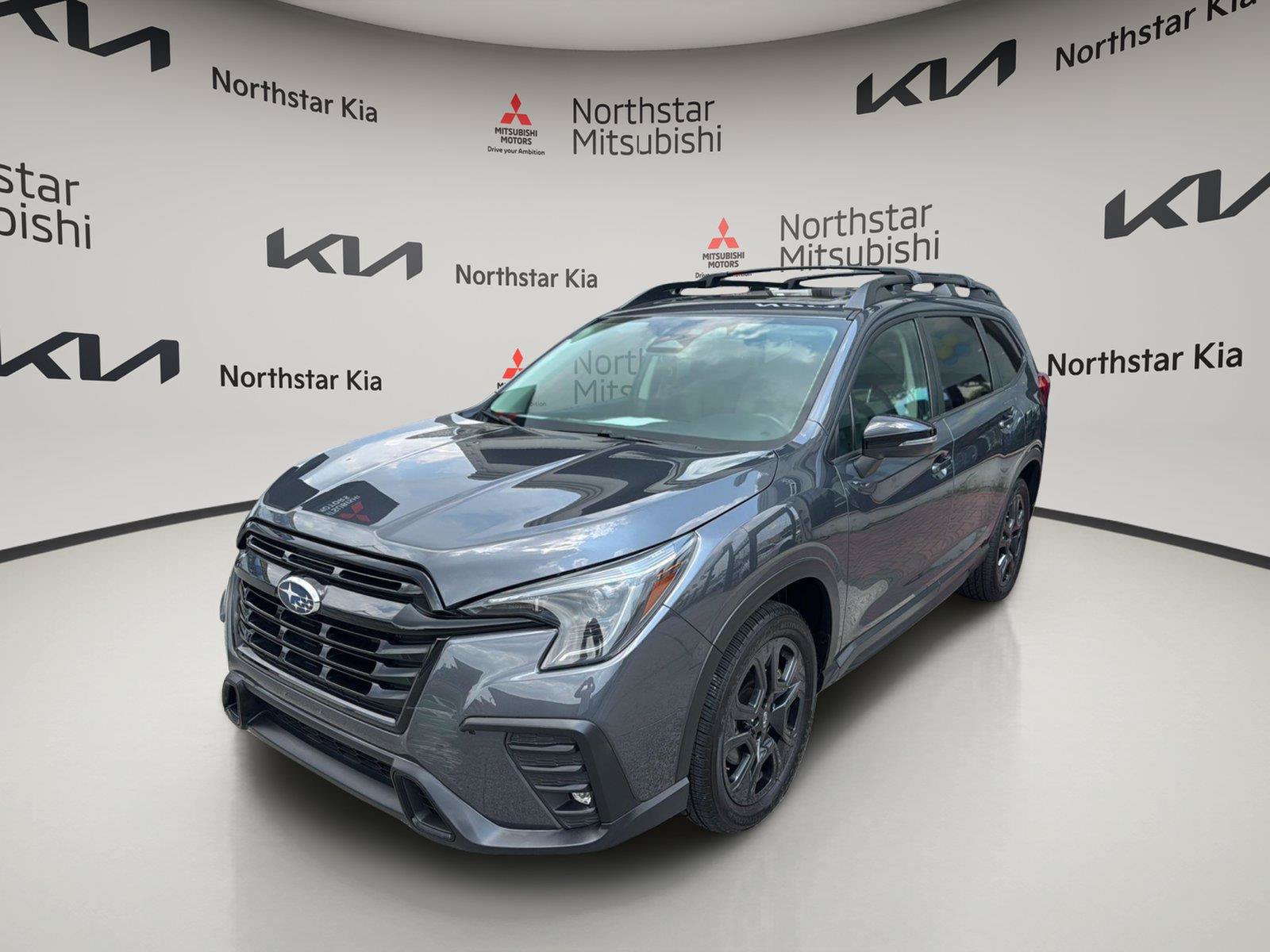 Used 2023 Subaru Ascent Onyx Edition AWD/4WD image 9