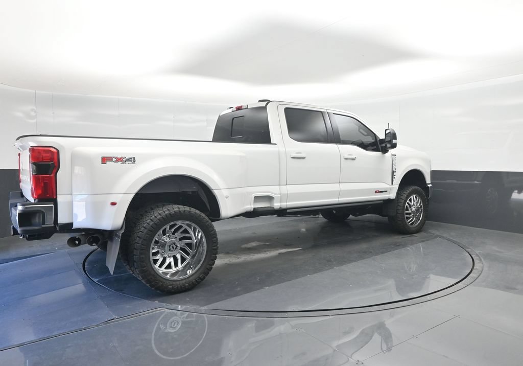 Used 2025 Ford F350 Lariat w/ Lariat Ultimate Package AWD/4WD image 15