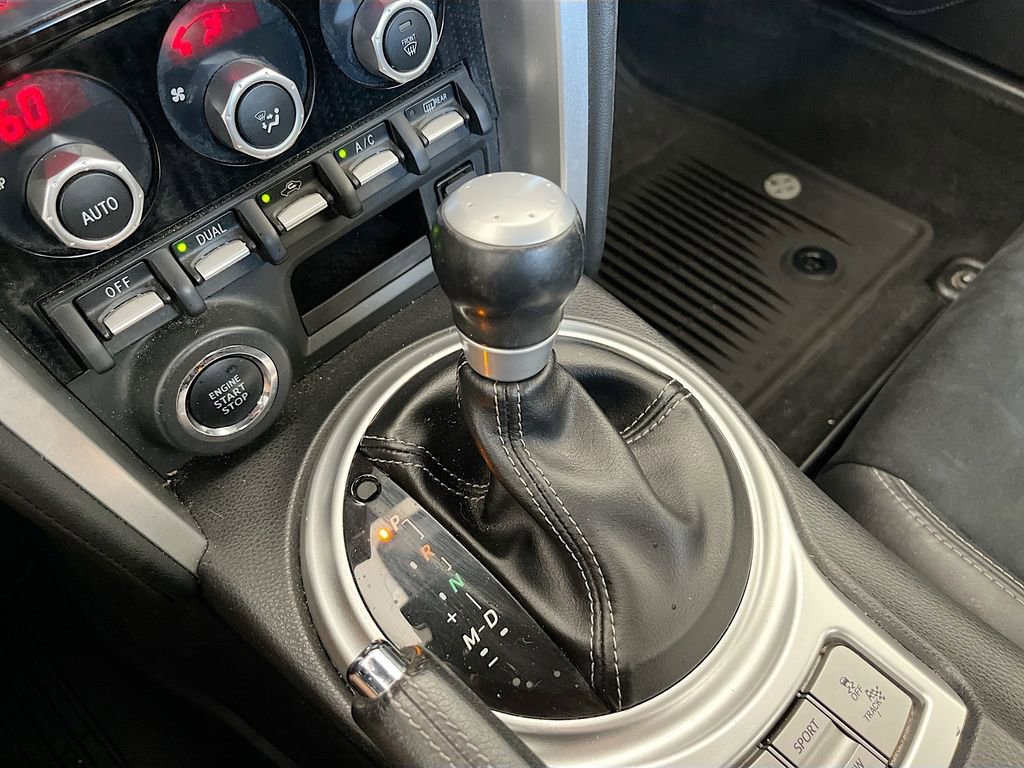 Used 2020 Toyota 86 RWD image 17