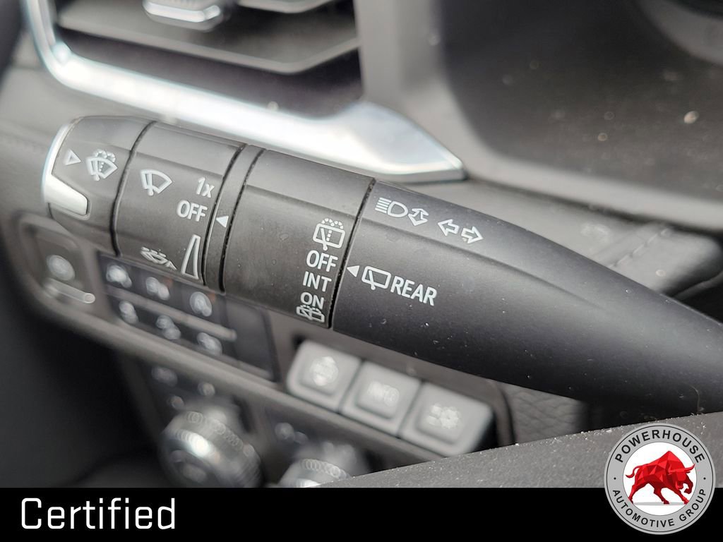 Used 2024 GMC Yukon XL Denali image 33