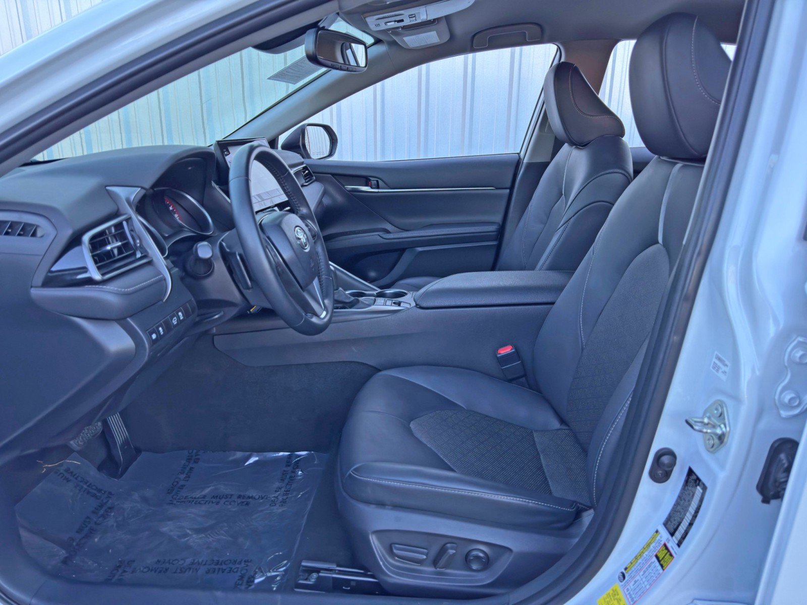 Used 2021 Toyota Camry XSE image 15