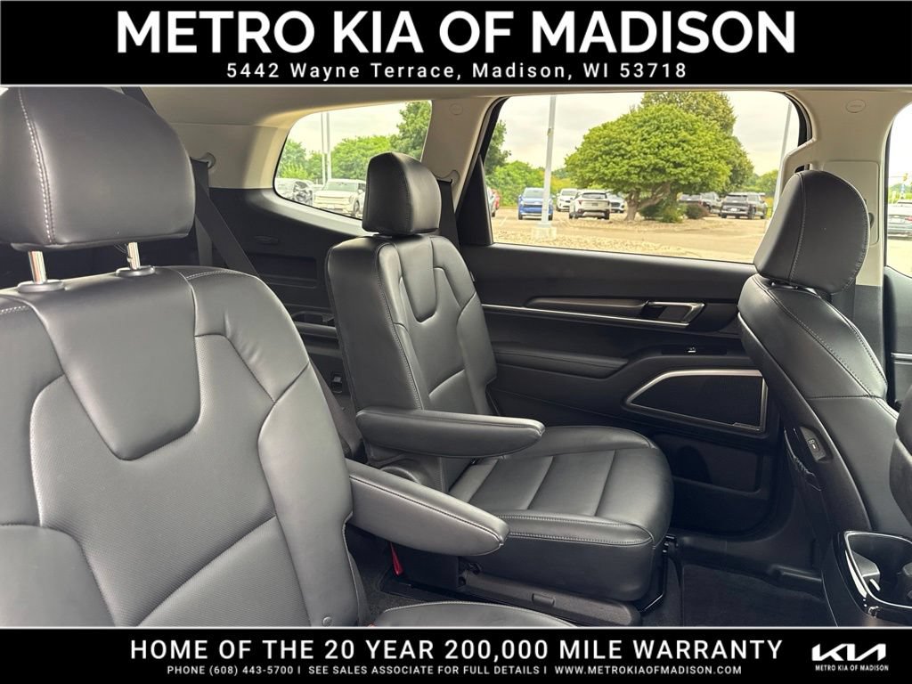 Used 2023 Kia Telluride S AWD/4WD image 43
