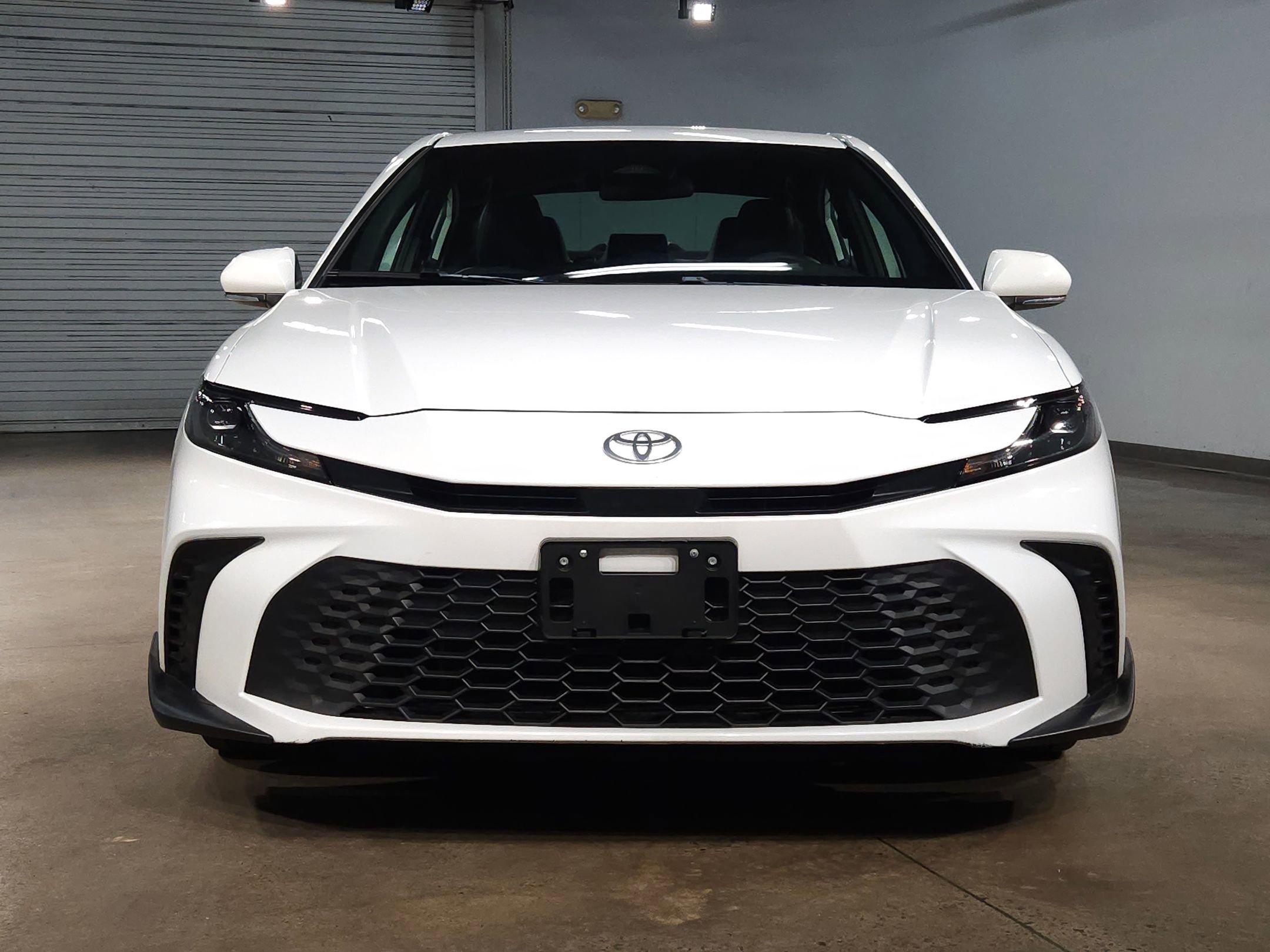 Certified 2025 Toyota Camry SE image 2