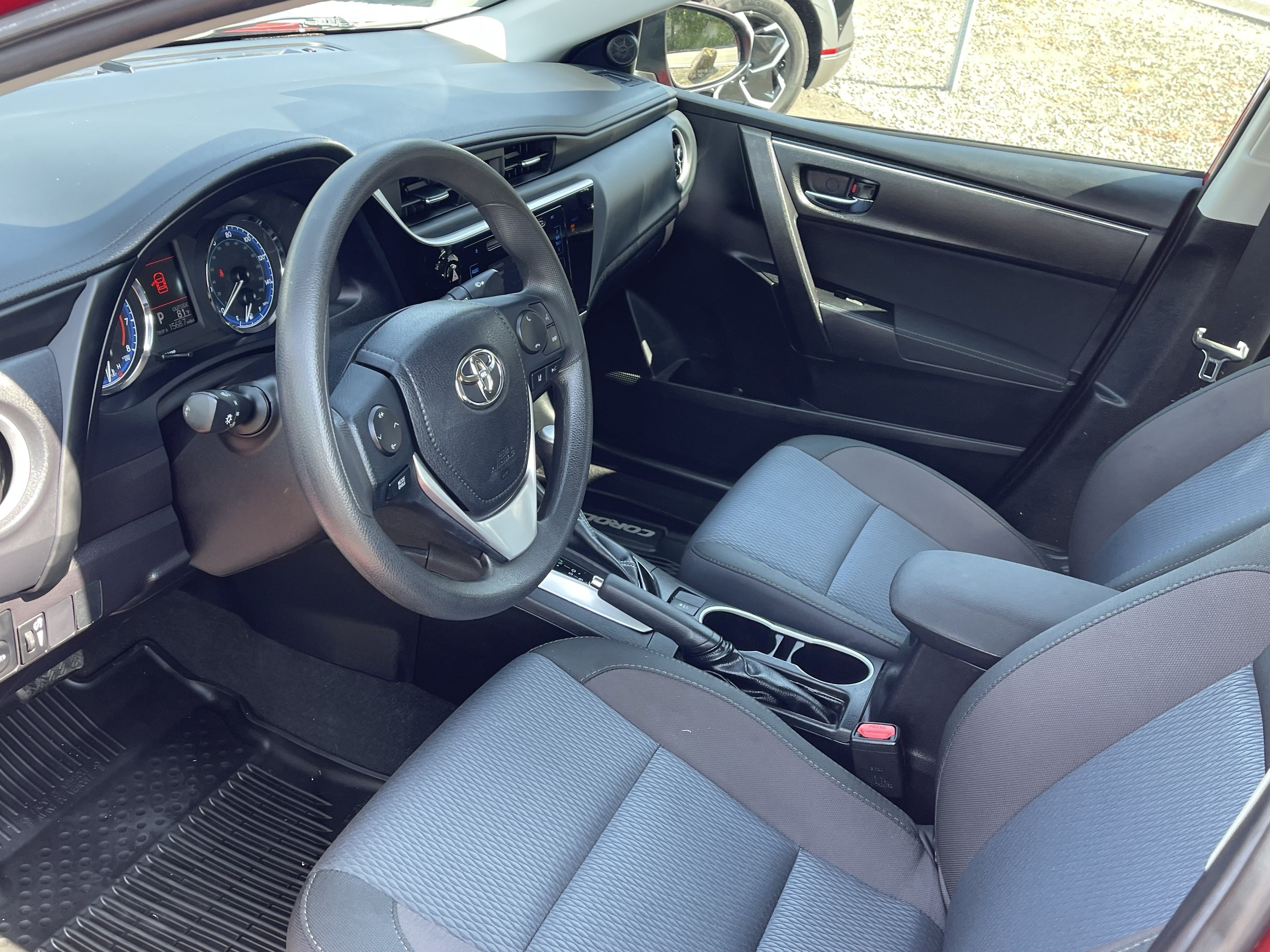 Used 2019 Toyota Corolla LE FWD image 10
