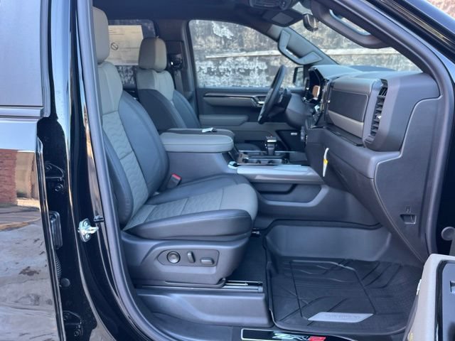 New 2026 Chevrolet Silverado 1500 ZR2 w/ LPO, Dark Essentials Package AWD/4WD image 21