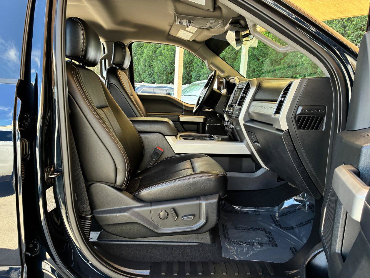 Used 2021 Ford F250 Lariat AWD/4WD image 17