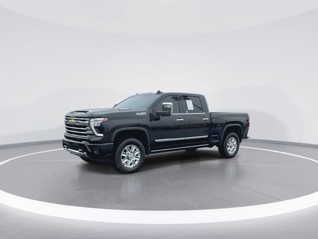 Used 2024 Chevrolet Silverado 2500 High Country AWD/4WD video 4