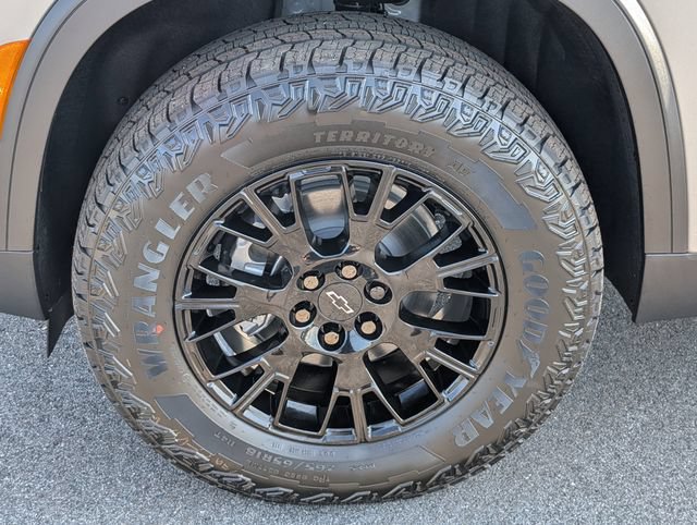 New 2026 Chevrolet Traverse Z71 w/ LPO, Floor Liner Package AWD/4WD image 13