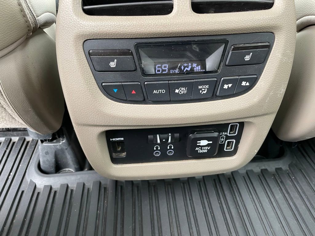 Used 2019 Honda Pilot Touring image 54