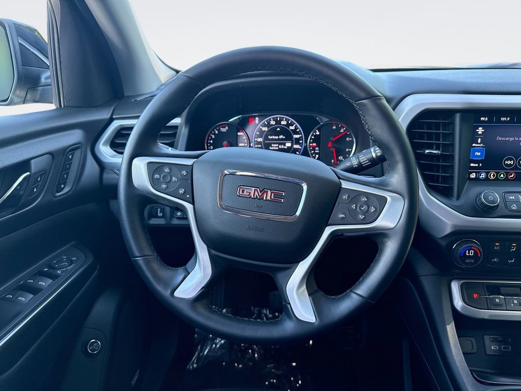 Used 2023 GMC Acadia SLT w/ Technology Package AWD/4WD image 11