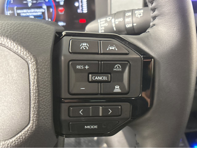 Used 2025 Toyota Land Cruiser image 27
