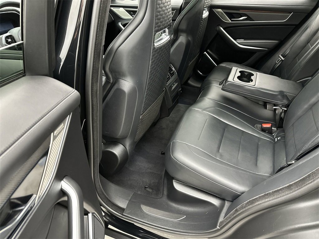 Used 2023 Jaguar F-PACE SVR image 23