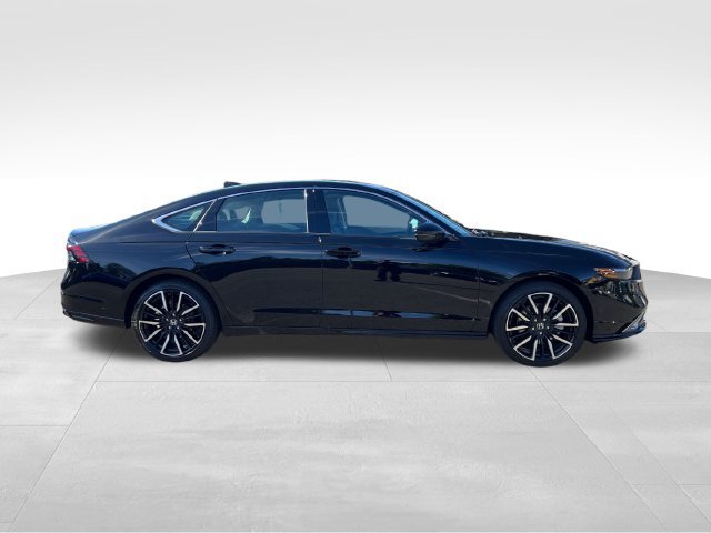 New 2026 Honda Accord Touring image 9