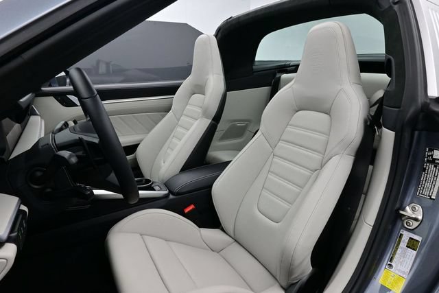 Certified 2026 Porsche 911 Targa 4 GTS AWD/4WD image 5