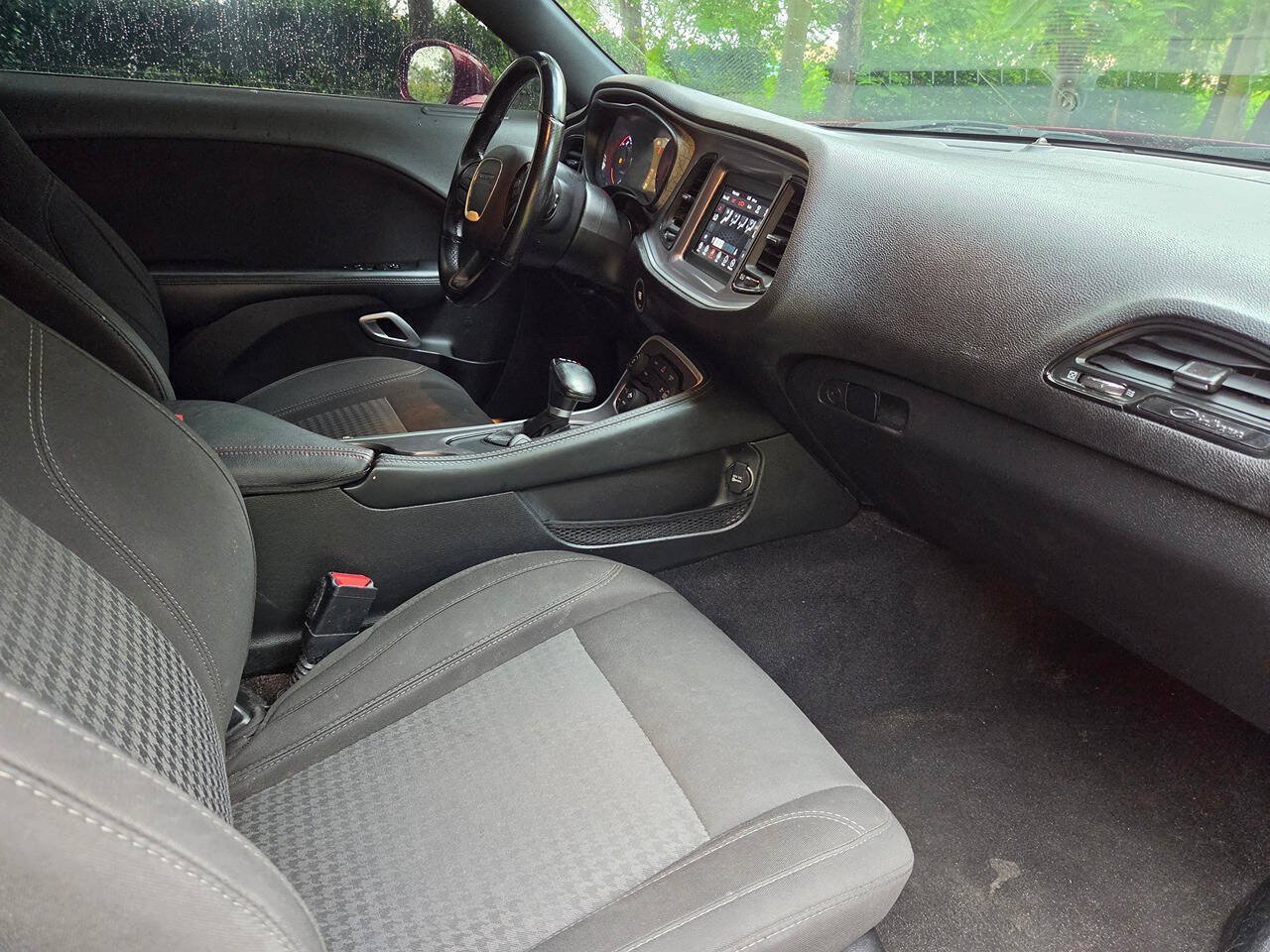 Used 2022 Dodge Challenger SXT w/ Blacktop Package RWD image 9