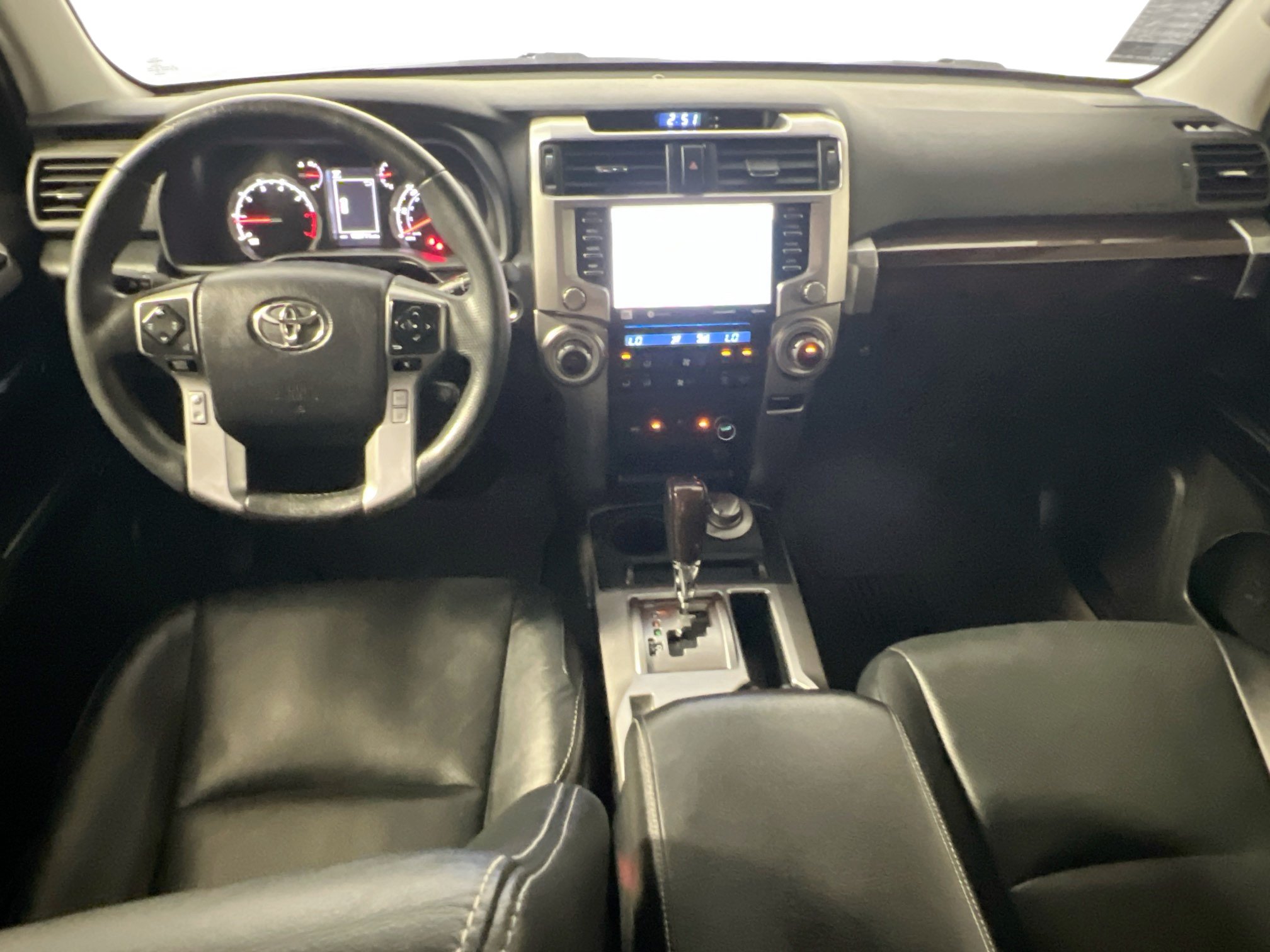 Used 2022 Toyota 4Runner Limited AWD/4WD image 29
