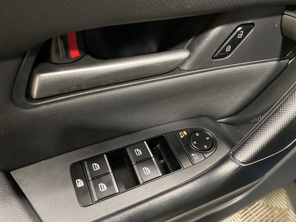 Certified 2025 MAZDA CX-50 AWD 2.5 S w/ Premium Package image 17