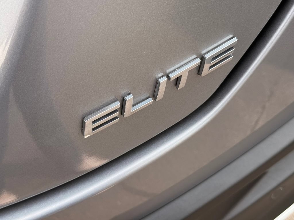 Used 2023 Honda Pilot Elite image 32