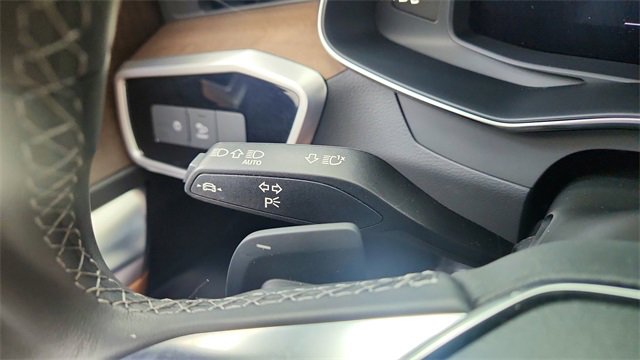 Used 2025 Audi A6 2.0T Premium image 40